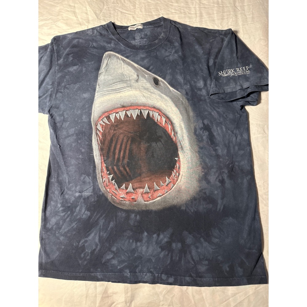 The Mountain Shark Reef Aquarium Mandalay Bay Graphic Tee Blue Tie Dye 2XL